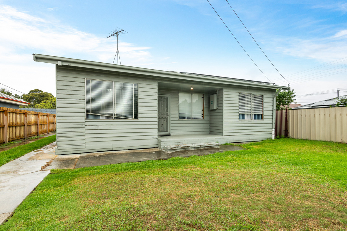 1 / 16 Redfearn Court, Corio VIC 3214, Corio - Image 1
