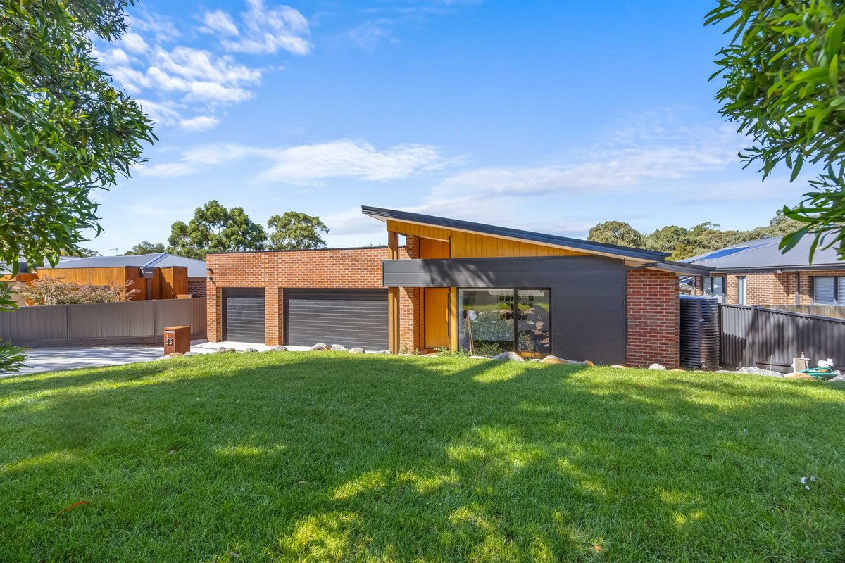 33 Hermitage Avenue, Mount Clear VIC 3350, Mount Clear - Thumbnail 3