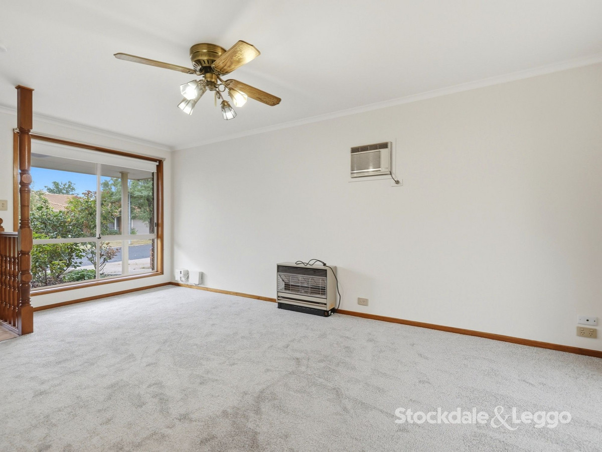 2 Steele Court, BACCHUS MARSH VIC 3340, Bacchus Marsh - Thumbnail 2
