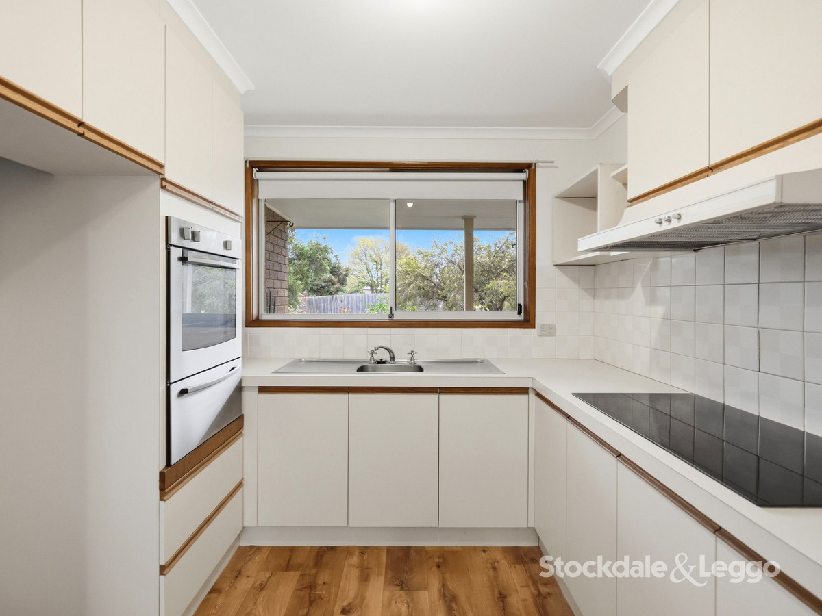 2 Steele Court, BACCHUS MARSH VIC 3340, Bacchus Marsh - Thumbnail 3