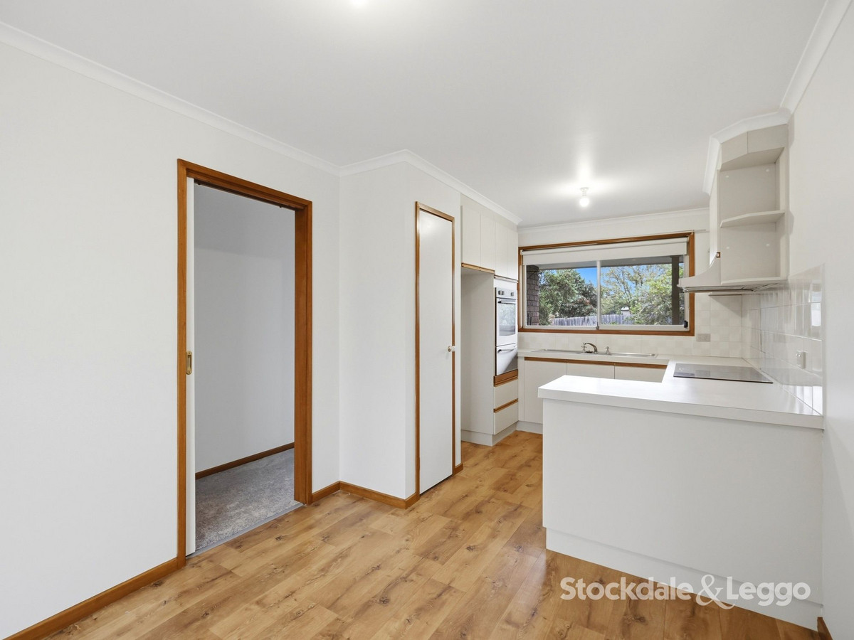 2 Steele Court, BACCHUS MARSH VIC 3340, Bacchus Marsh - Thumbnail 4
