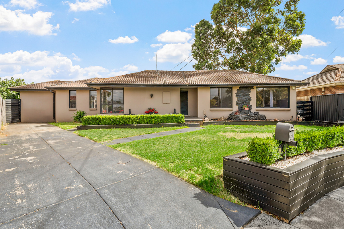 8 Finlay Close, Gladstone Park VIC, Gladstone Park - Thumbnail 2