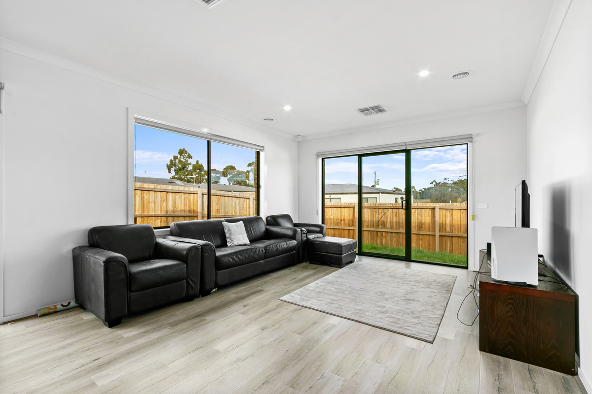 8 Medew Street, Churchill VIC 3842, Churchill - Thumbnail 2