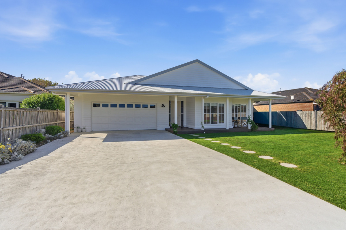 10 Norfolk Place, Port Fairy VIC 3284, Port Fairy - Thumbnail 2