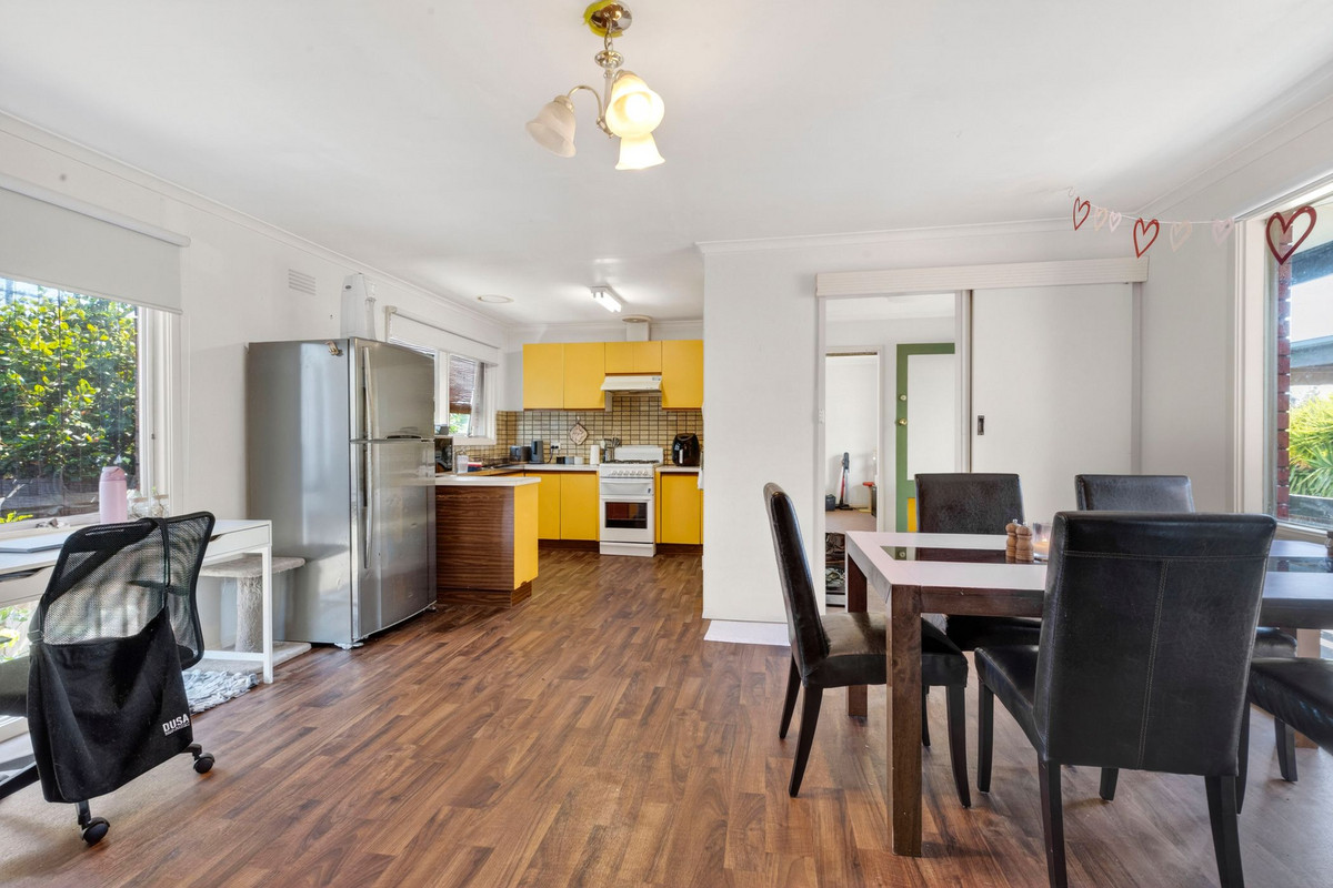 23 Fryers Road, HIGHTON VIC 3216, Highton - Thumbnail 2