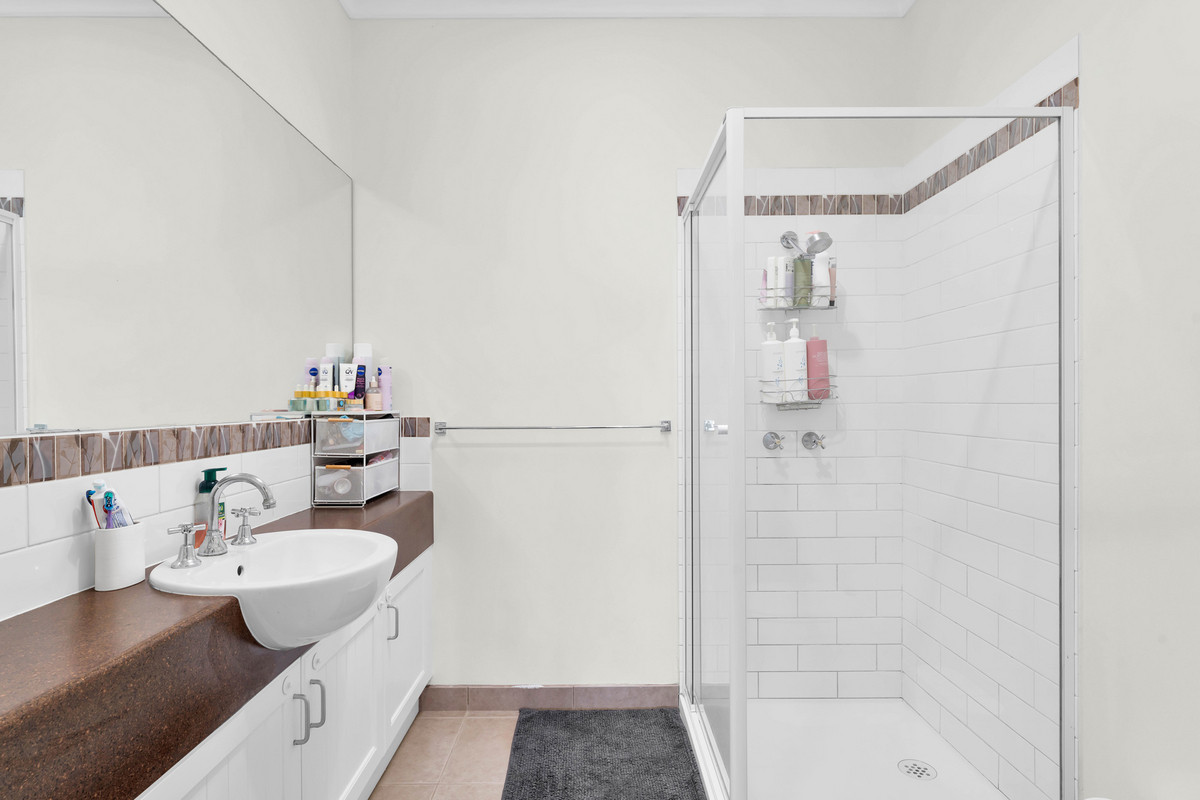34 Wild Cherry Avenue, PAKENHAM VIC 3810, Pakenham - Thumbnail 3
