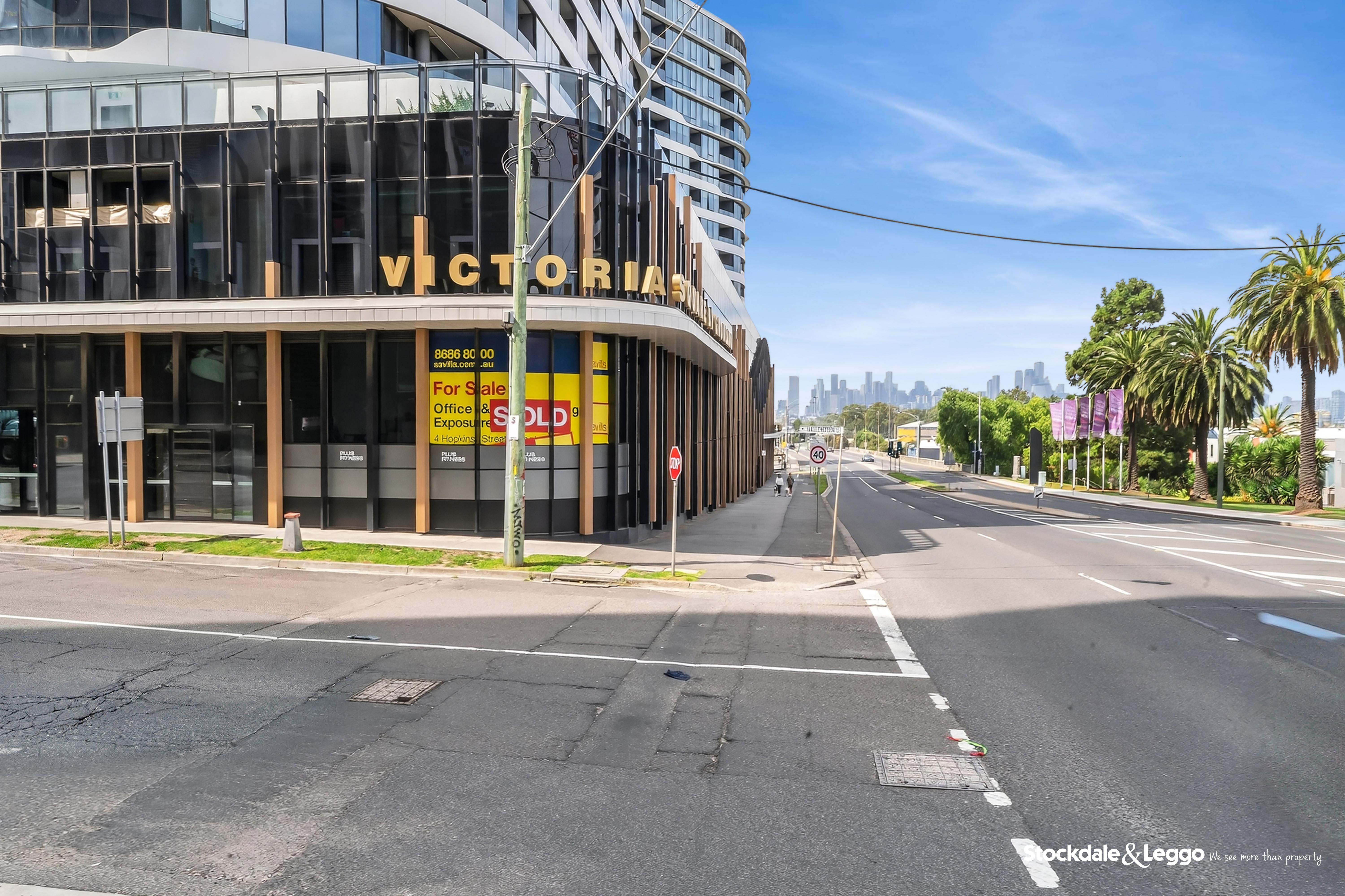 1003/2 Hallenstein St, Footscray VIC, Footscray - Thumbnail 2