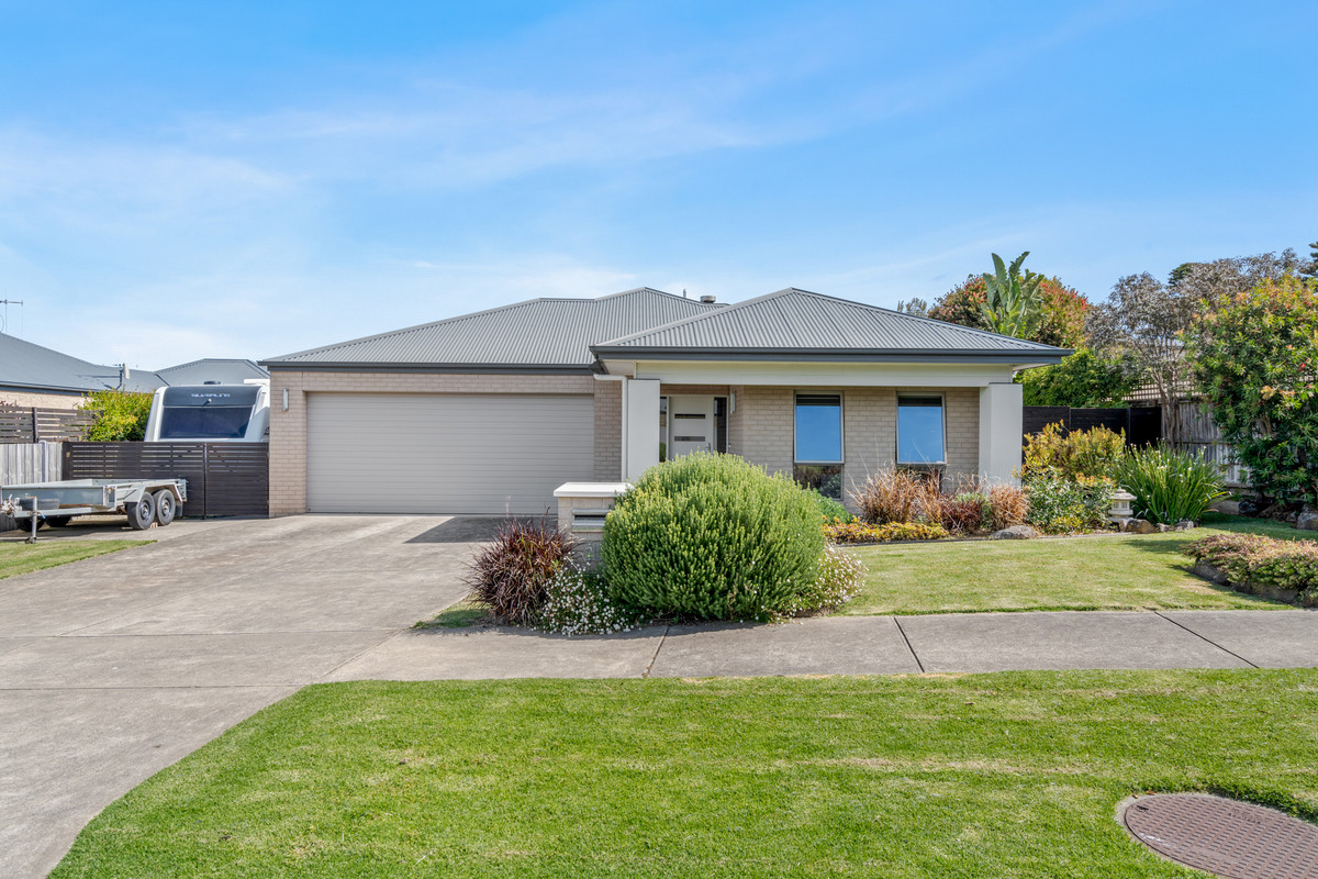 21 Norfolk Place, Port Fairy VIC 3284, Port Fairy - Image 1