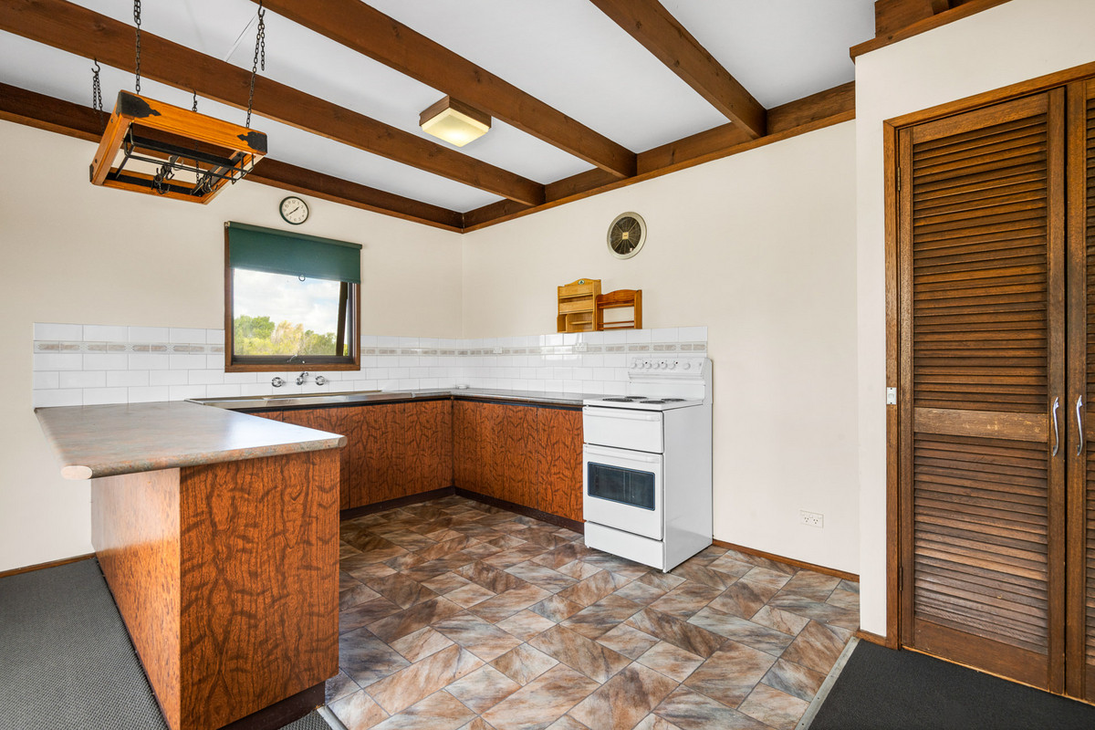 2 / 58 Ackland Road, Lethbridge VIC 3332, Lethbridge - Thumbnail 4