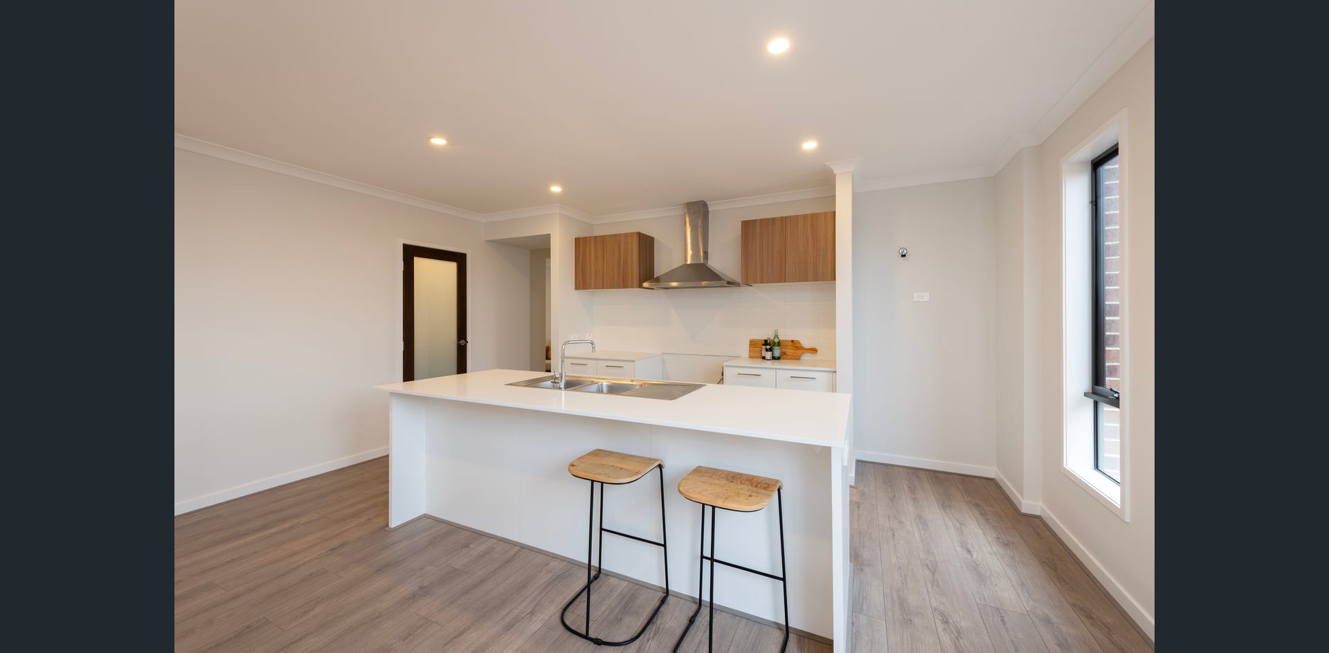 23 Swilk Crescent, Mickleham VIC, Mickleham - Thumbnail 2