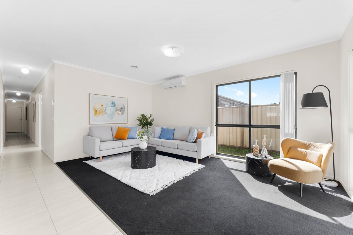 84 Henry Road, Pakenham VIC 3810, Pakenham - Thumbnail 2