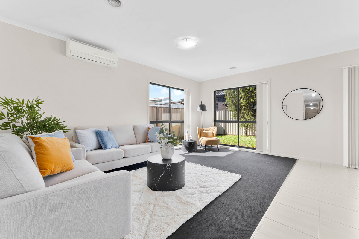 84 Henry Road, Pakenham VIC 3810, Pakenham - Thumbnail 3