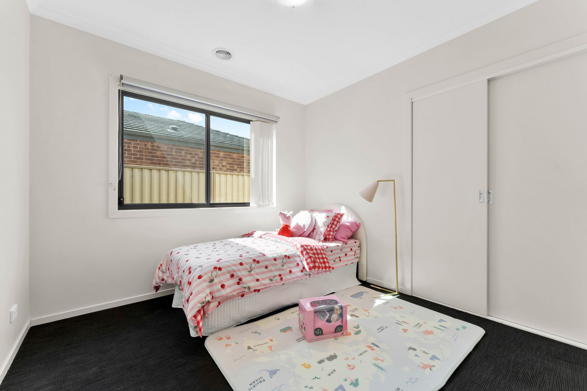 84 Henry Road, Pakenham VIC 3810, Pakenham - Thumbnail 8
