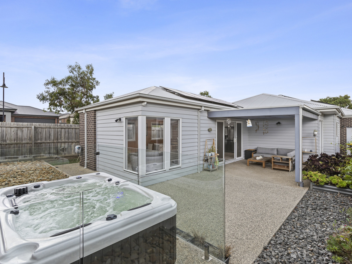 9 Hampshire Way, Curlewis VIC 3222