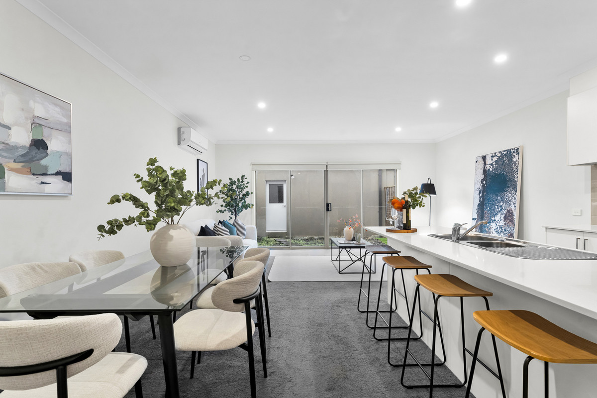 96 Henry Street, Pakenham VIC 3810, Pakenham - Thumbnail 5