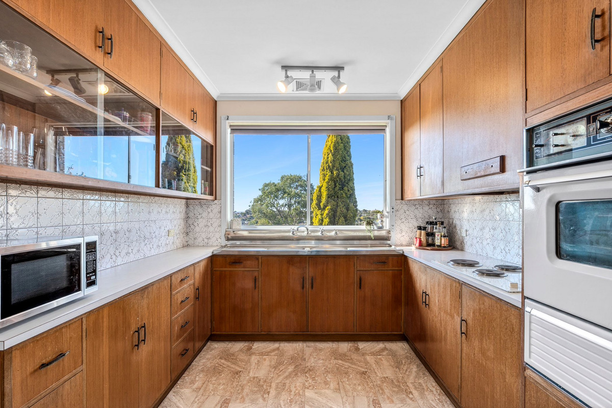 11 Lichen Grove, Highton VIC 3216, Highton - Thumbnail 3