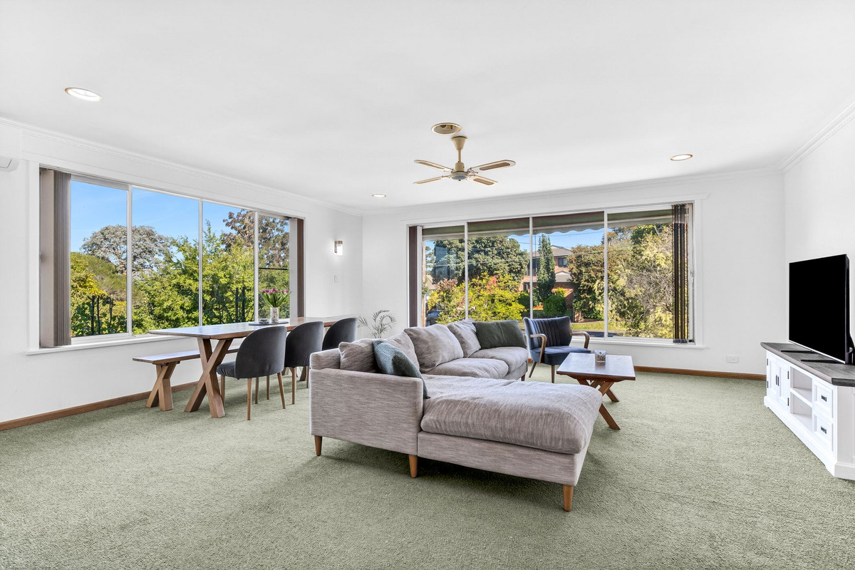 11 Lichen Grove, Highton VIC 3216, Highton - Thumbnail 2