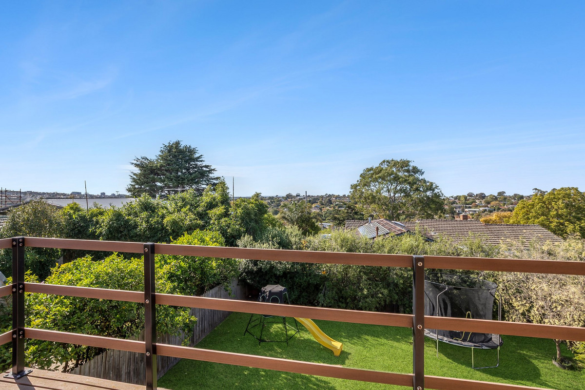 11 Lichen Grove, Highton VIC 3216, Highton - Thumbnail 6