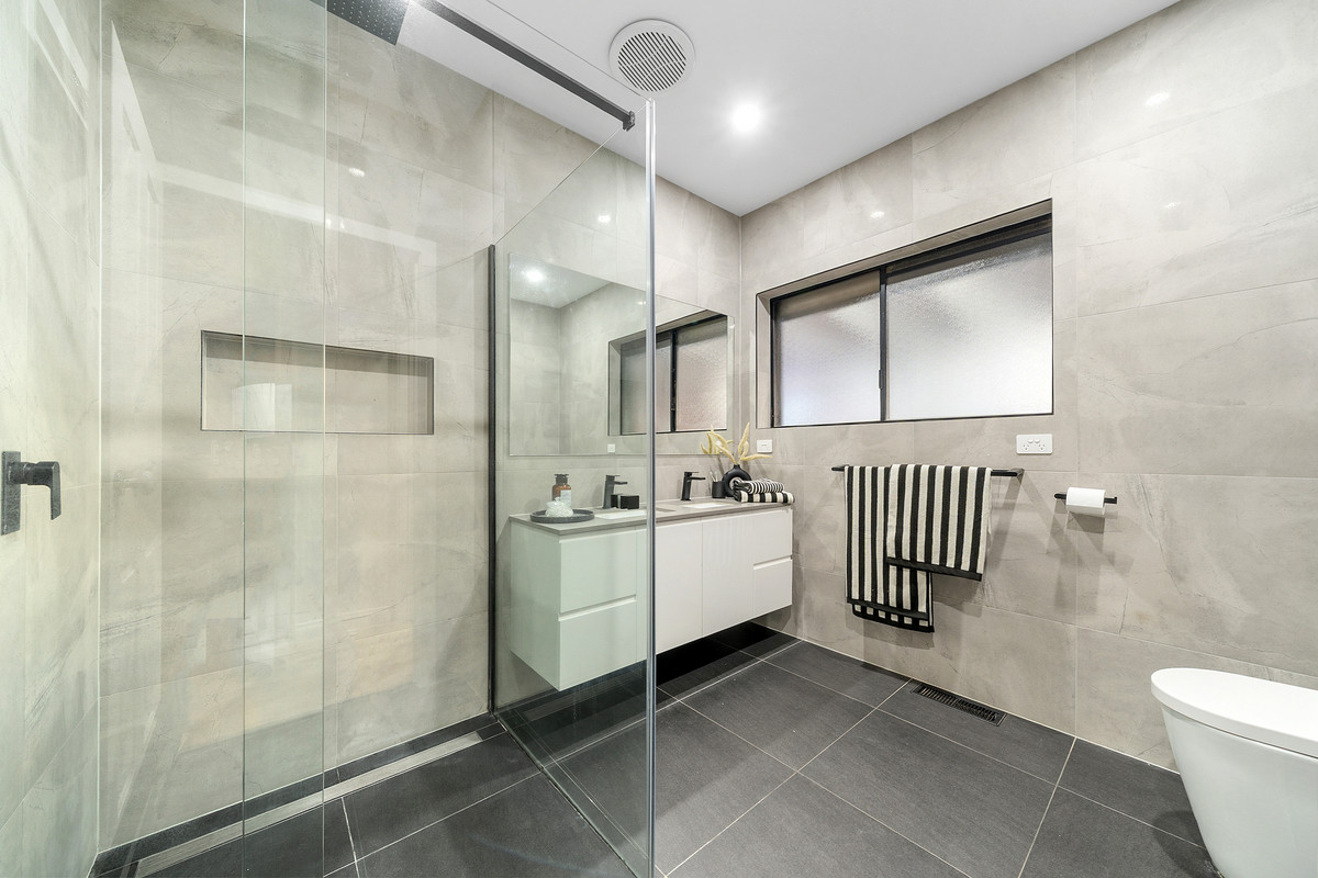 6 Legh Street, Reservoir VIC 3073, Reservoir - Thumbnail 7