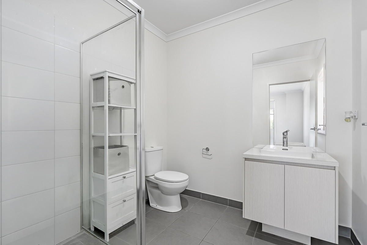 8 Rawls Street, Cranbourne VIC 3977, Cranbourne - Thumbnail 8
