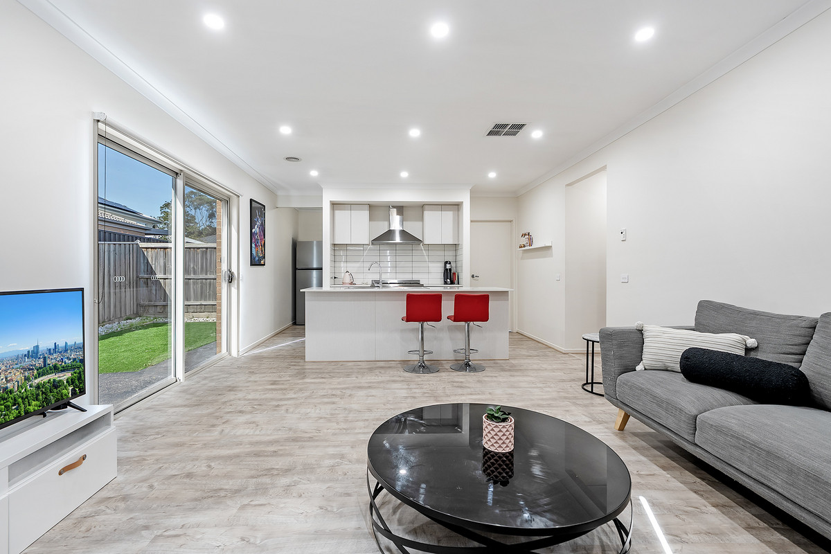 8 Rawls Street, Cranbourne VIC 3977, Cranbourne - Thumbnail 6