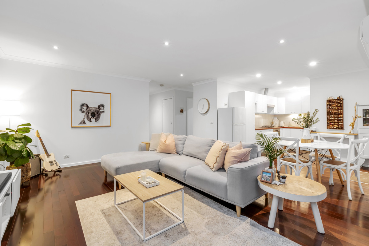 2A Vivienne Street, Seaford VIC 3198, Seaford - Thumbnail 2