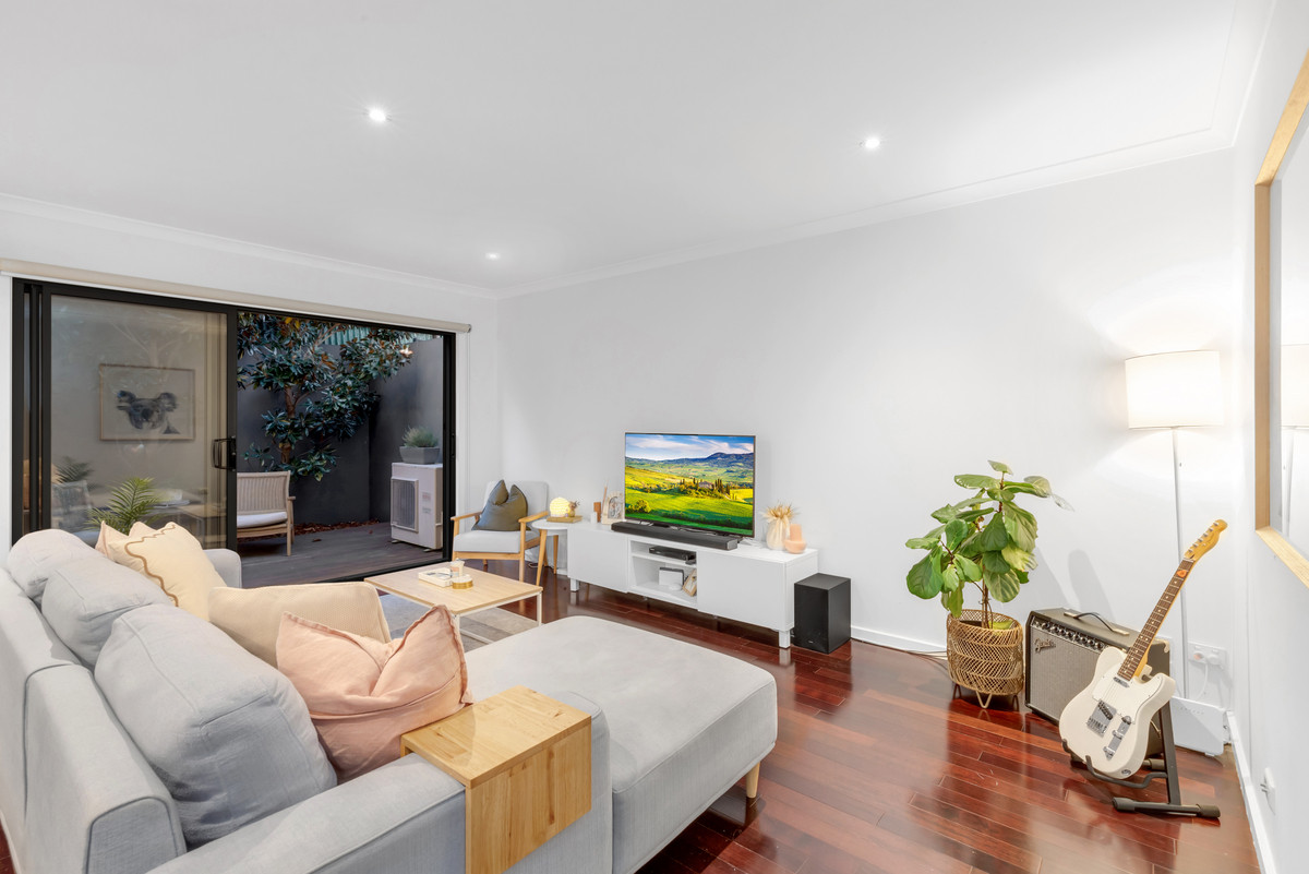 2A Vivienne Street, Seaford VIC 3198, Seaford - Thumbnail 3