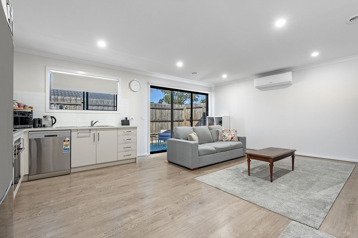 13 Davinci Street, Pakenham VIC 3810, Pakenham - Thumbnail 6