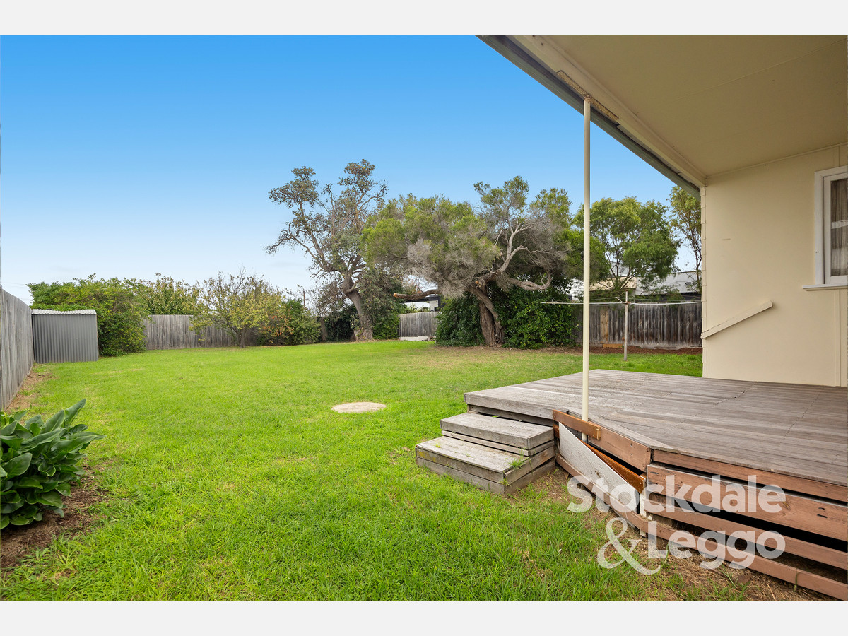 17 Dalgleish Avenue, Rosebud VIC 3939, Rosebud - Thumbnail 8