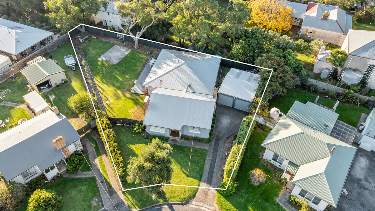 4 Ritchie Court, PORT FAIRY VIC 3284, Port Fairy - Thumbnail 2