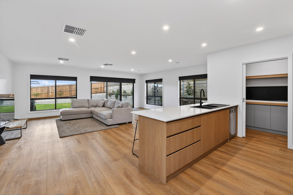 13 Wiltshire Street, Warrnambool VIC 3280, Warrnambool - Thumbnail 2
