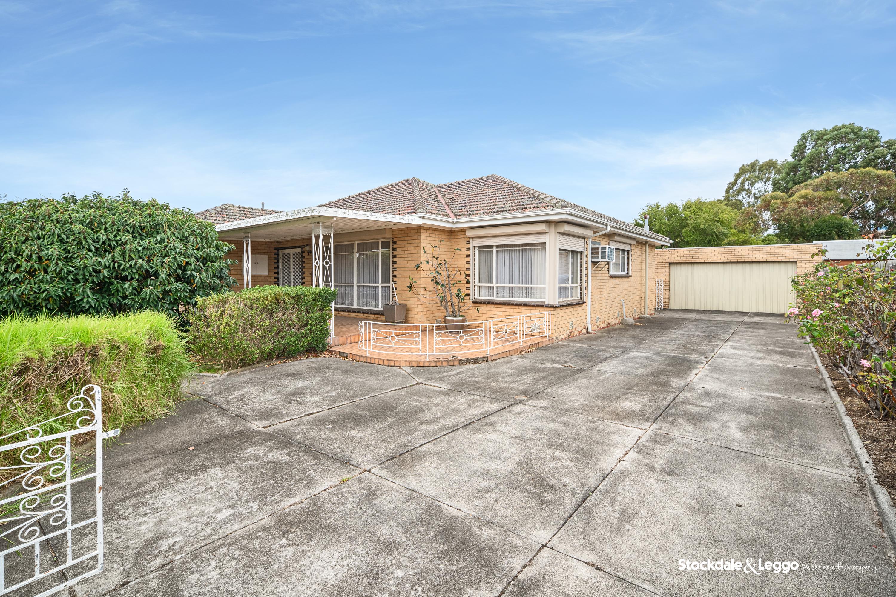 11 Vizard Street, Dandenong VIC, Dandenong - Image 1