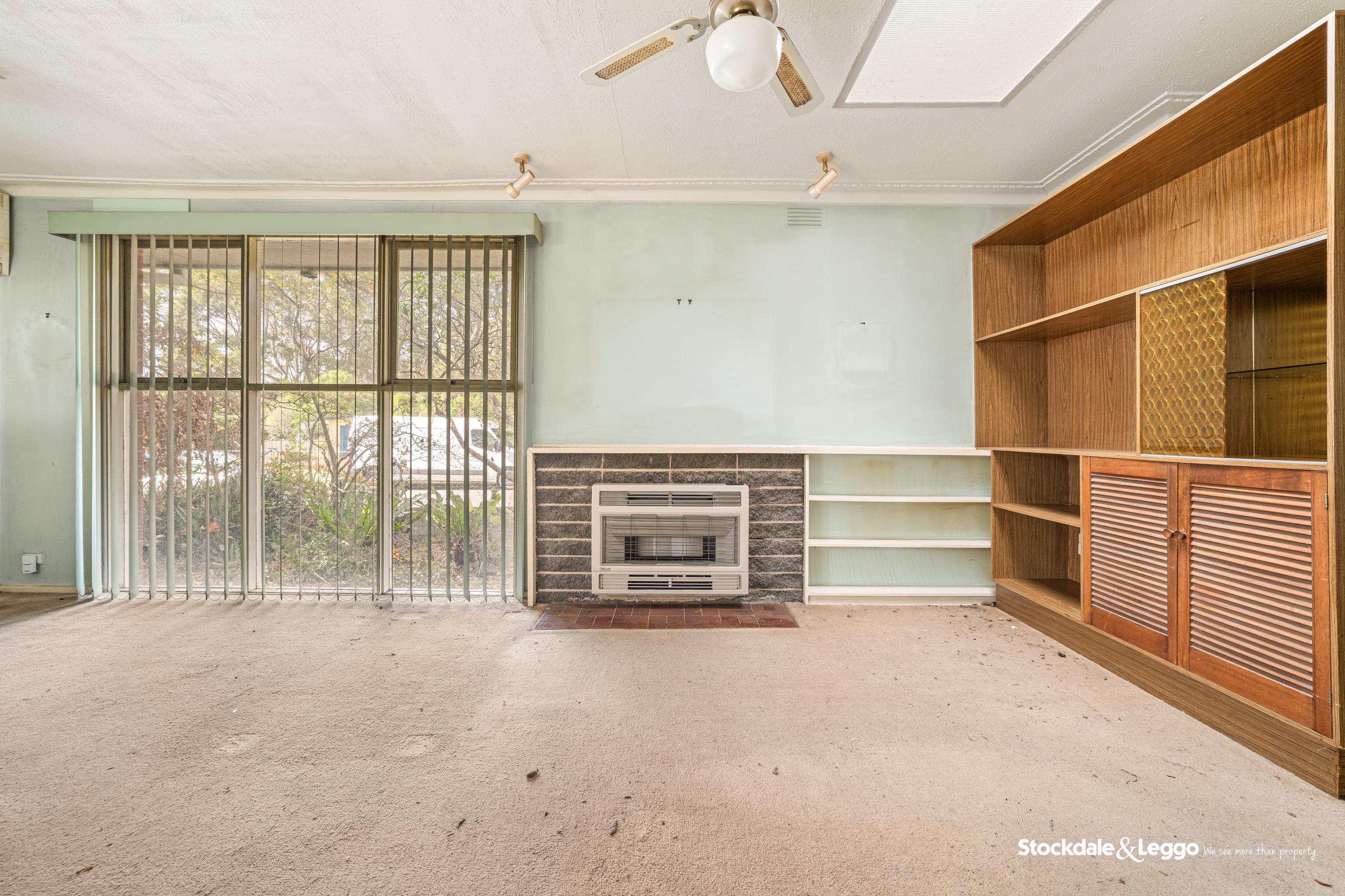 37 Lee Avenue, Springvale VIC, Springvale - Thumbnail 3