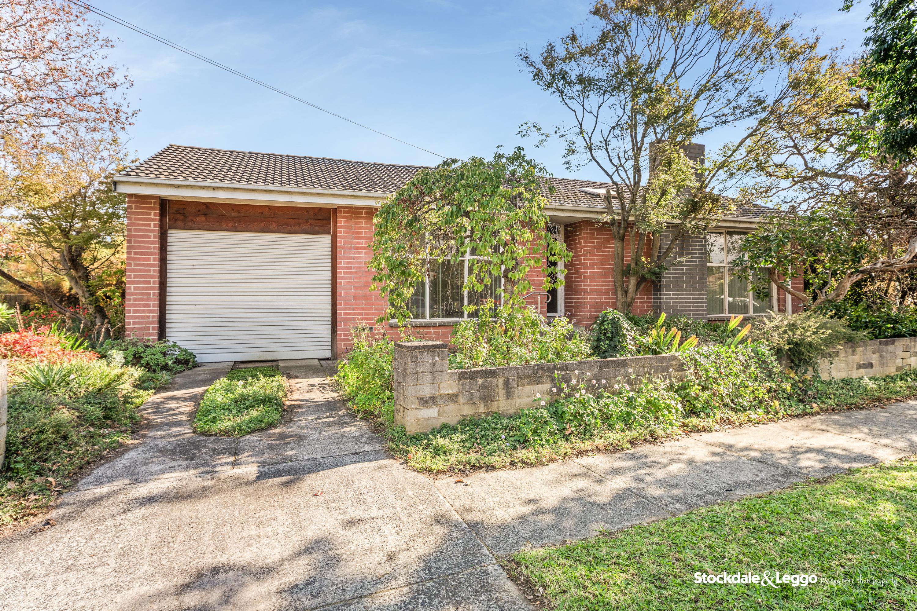 37 Lee Avenue, Springvale VIC, Springvale - Image 1