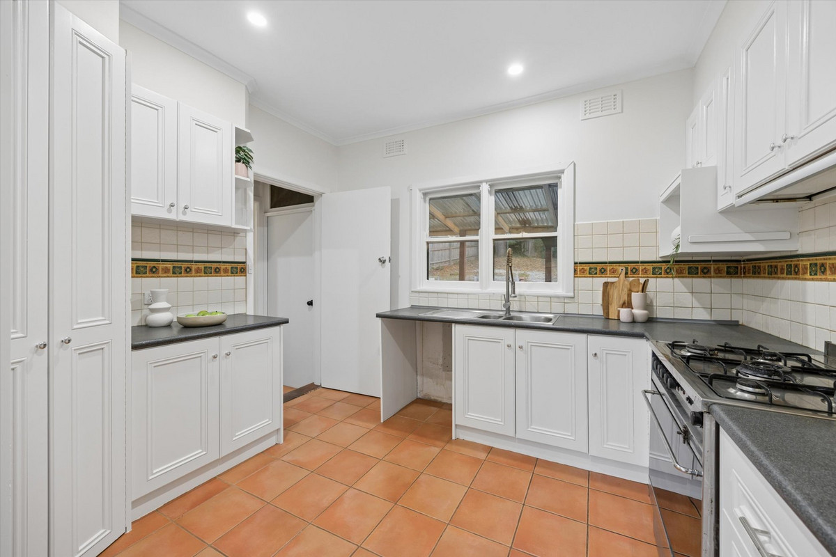 26 Alvena Crescent, Heathmont VIC 3135, Heathmont - Thumbnail 3