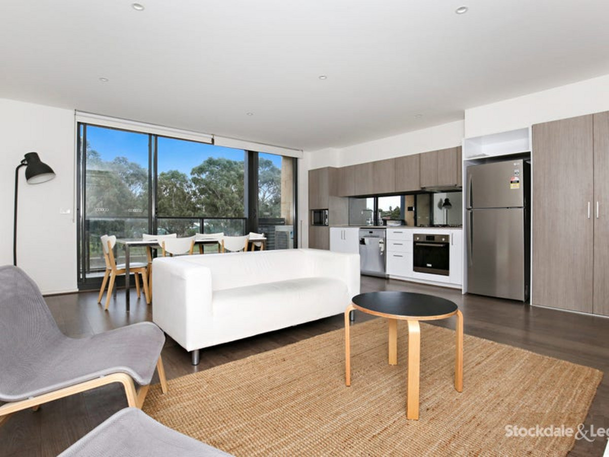 102 / 11 Collared Close, BUNDOORA VIC 3083