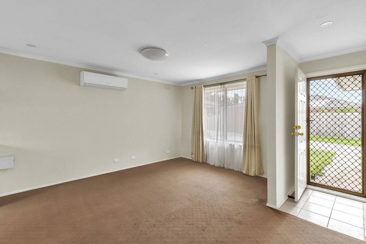 2 / 4 Walter Street, Cranbourne VIC 3977, Cranbourne - Thumbnail 4
