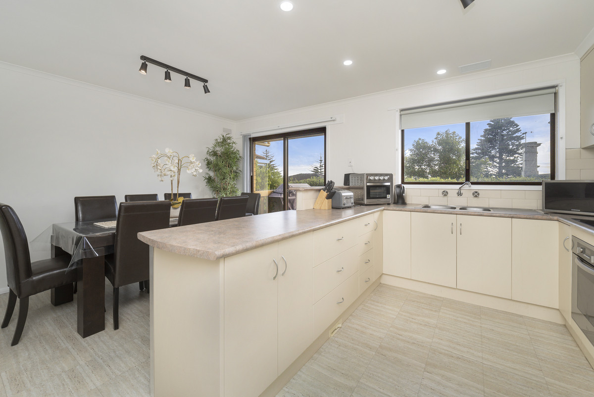 53 Mickle Crescent, Warrnambool VIC 3280, Warrnambool - Thumbnail 2