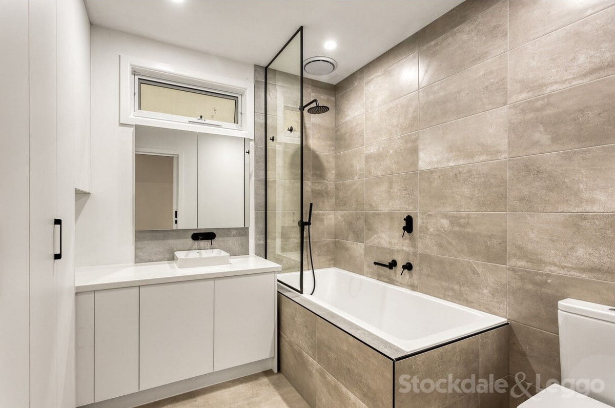 4 Carrara Road, Rowville VIC 3178, Rowville - Thumbnail 5