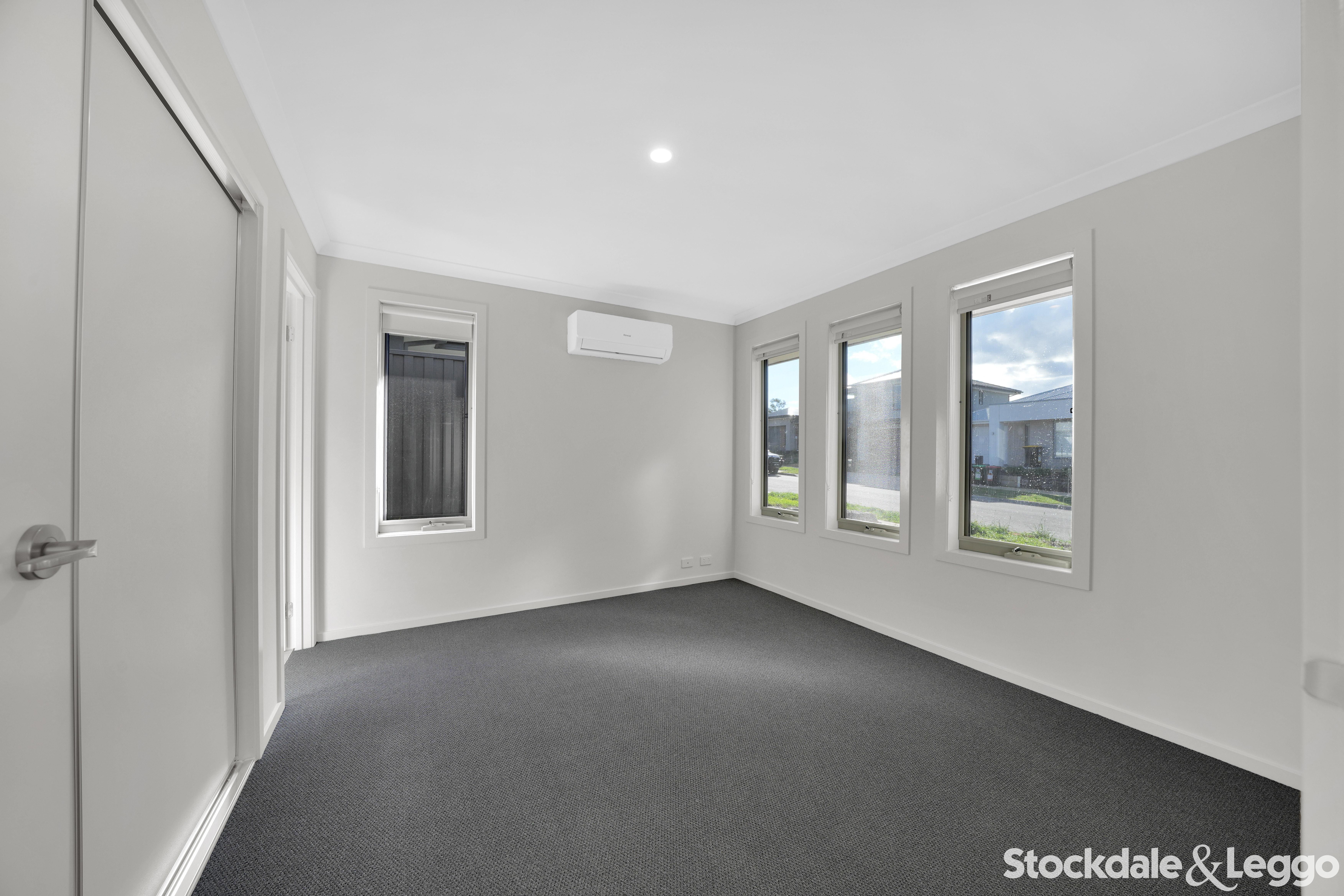 67 Bourn Circuit, Sunbury VIC, Sunbury - Thumbnail 7