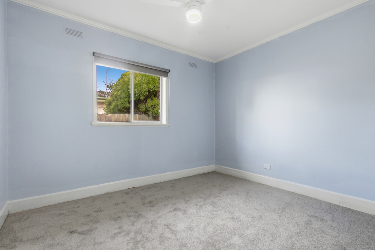 17 Latrobe Road, Morwell VIC 3840, Morwell - Thumbnail 3