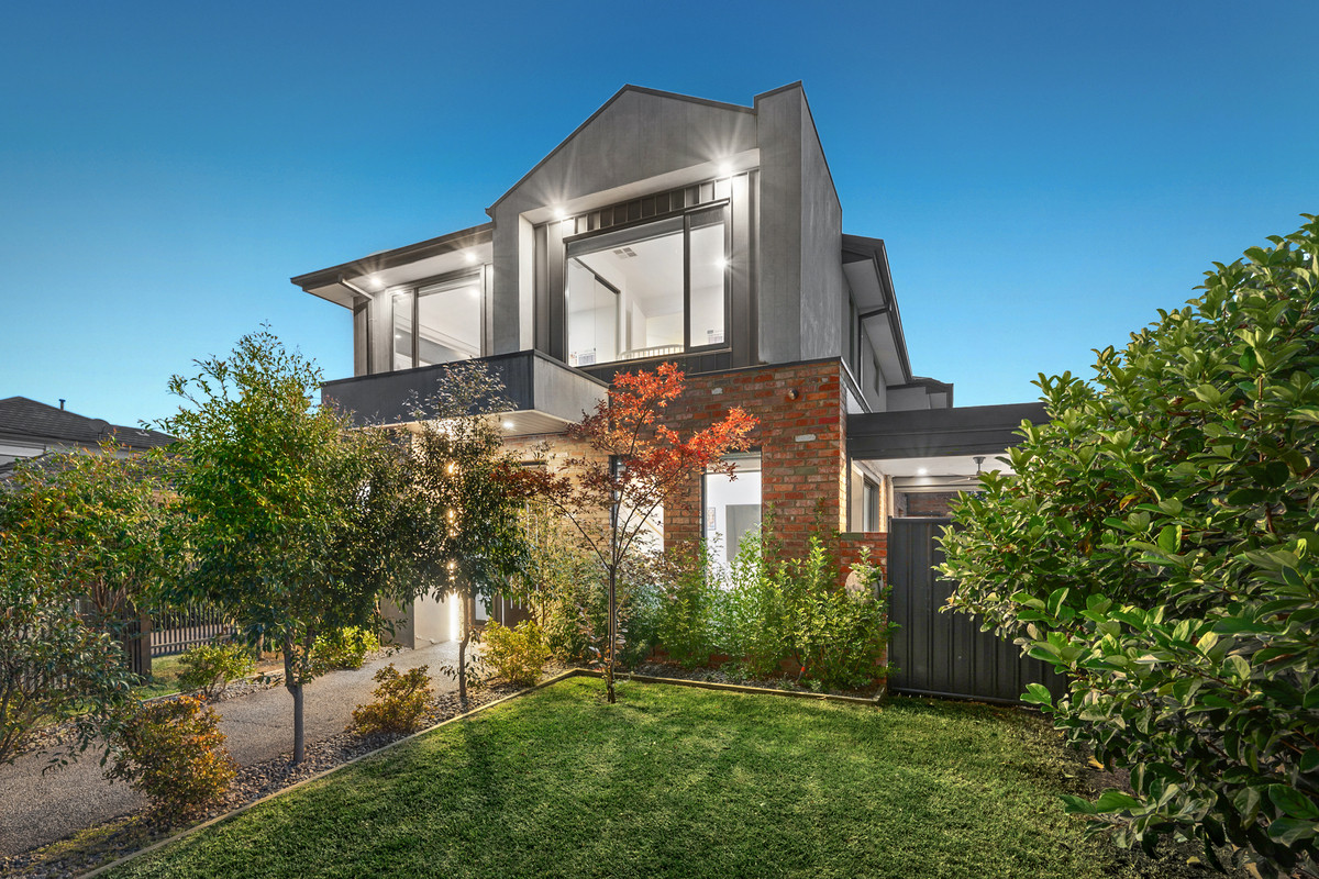 1 / 27 Neil Street, Hadfield VIC 3046, Hadfield - Image 1
