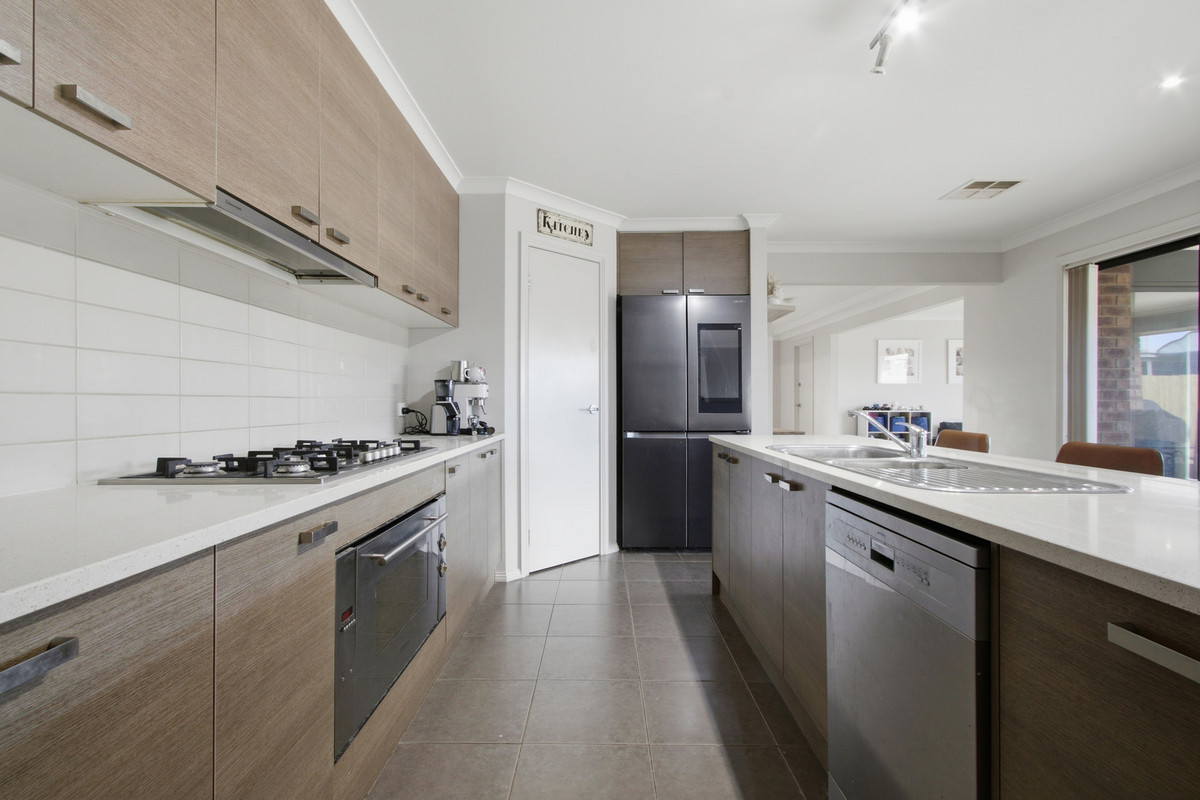 15 Donegal Avenue, Traralgon VIC 3844, Traralgon - Thumbnail 5