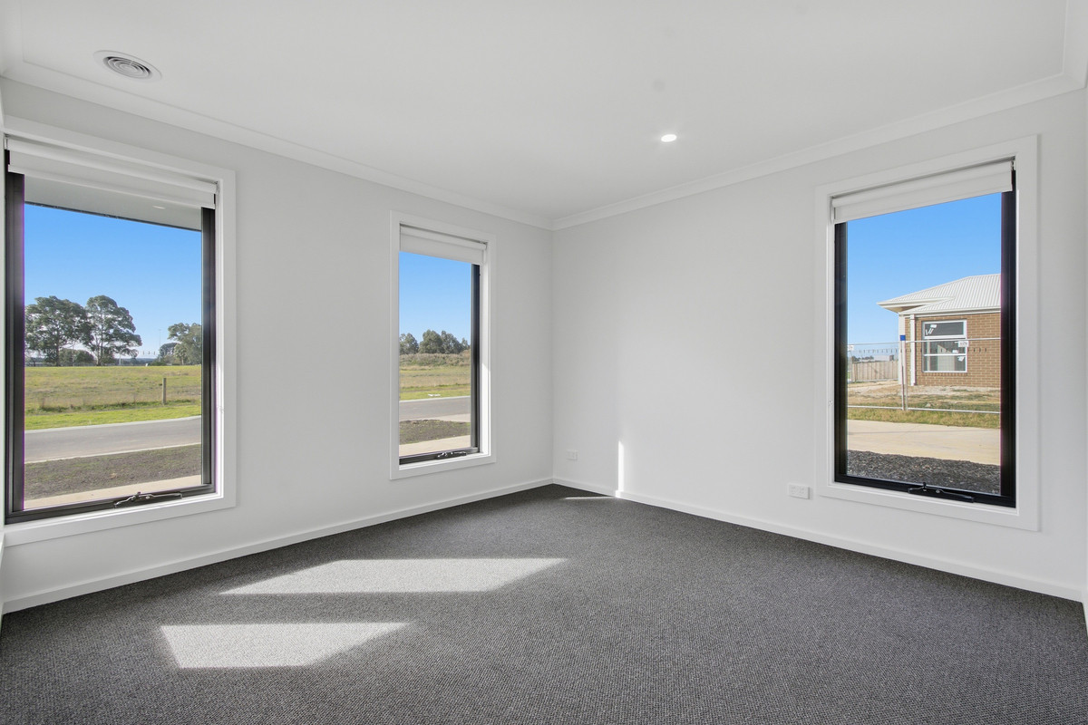 109 Madden Street, Morwell VIC 3840, Morwell - Thumbnail 2