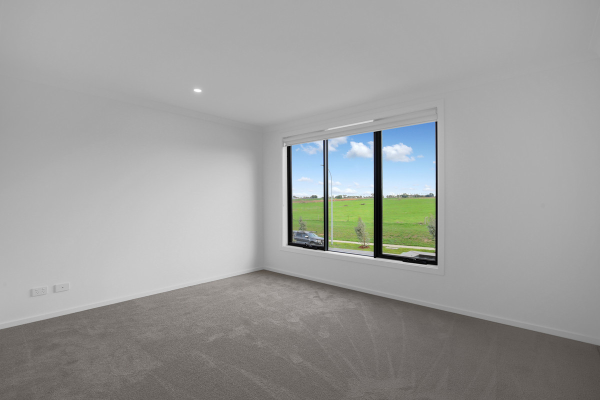68 Wild Goose Way, Clyde North VIC 3978, Clyde North - Thumbnail 5