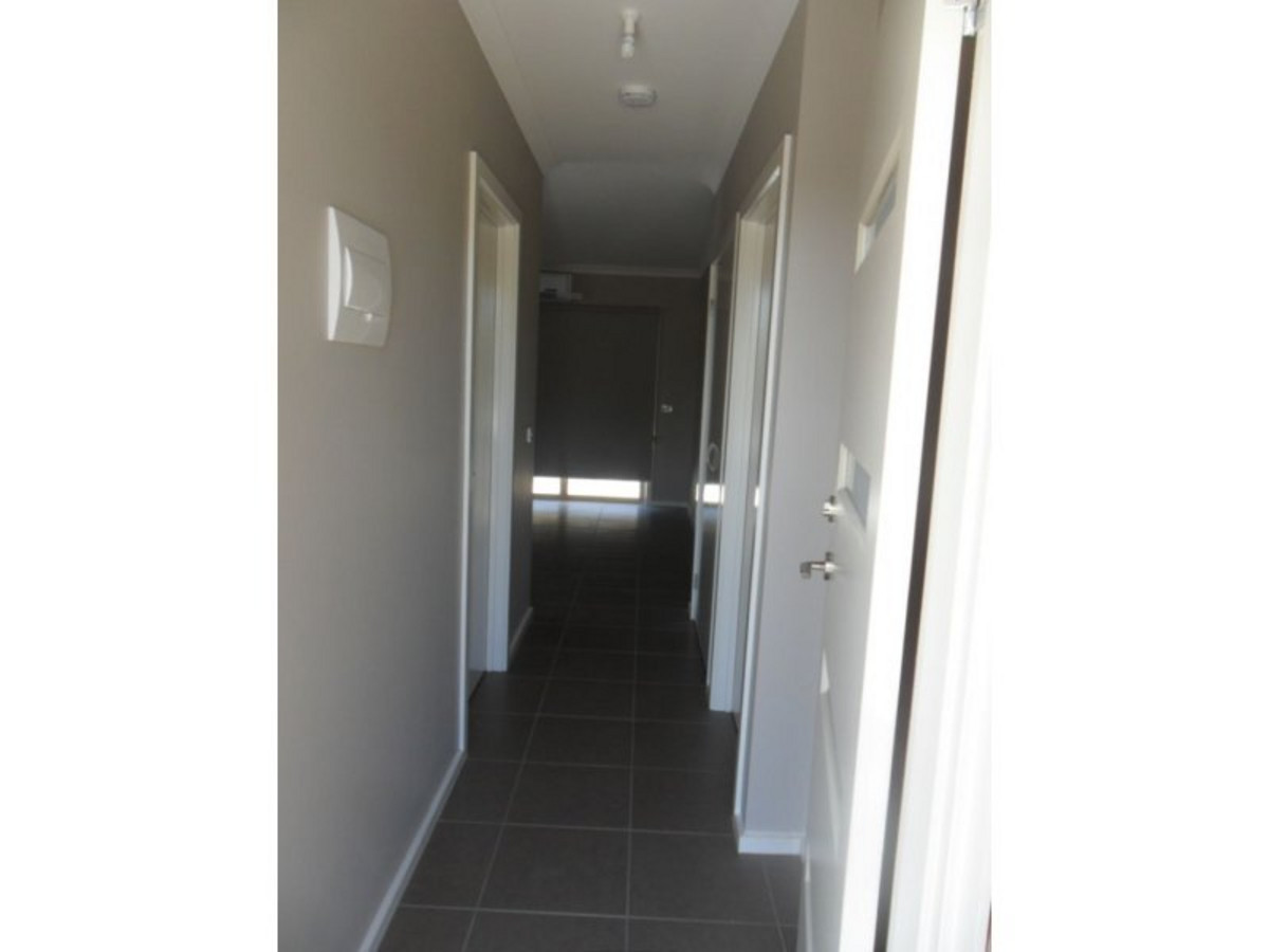 5 Hamilton Place, Mount Waverley, VIC, 3149, Morwell - Thumbnail 3