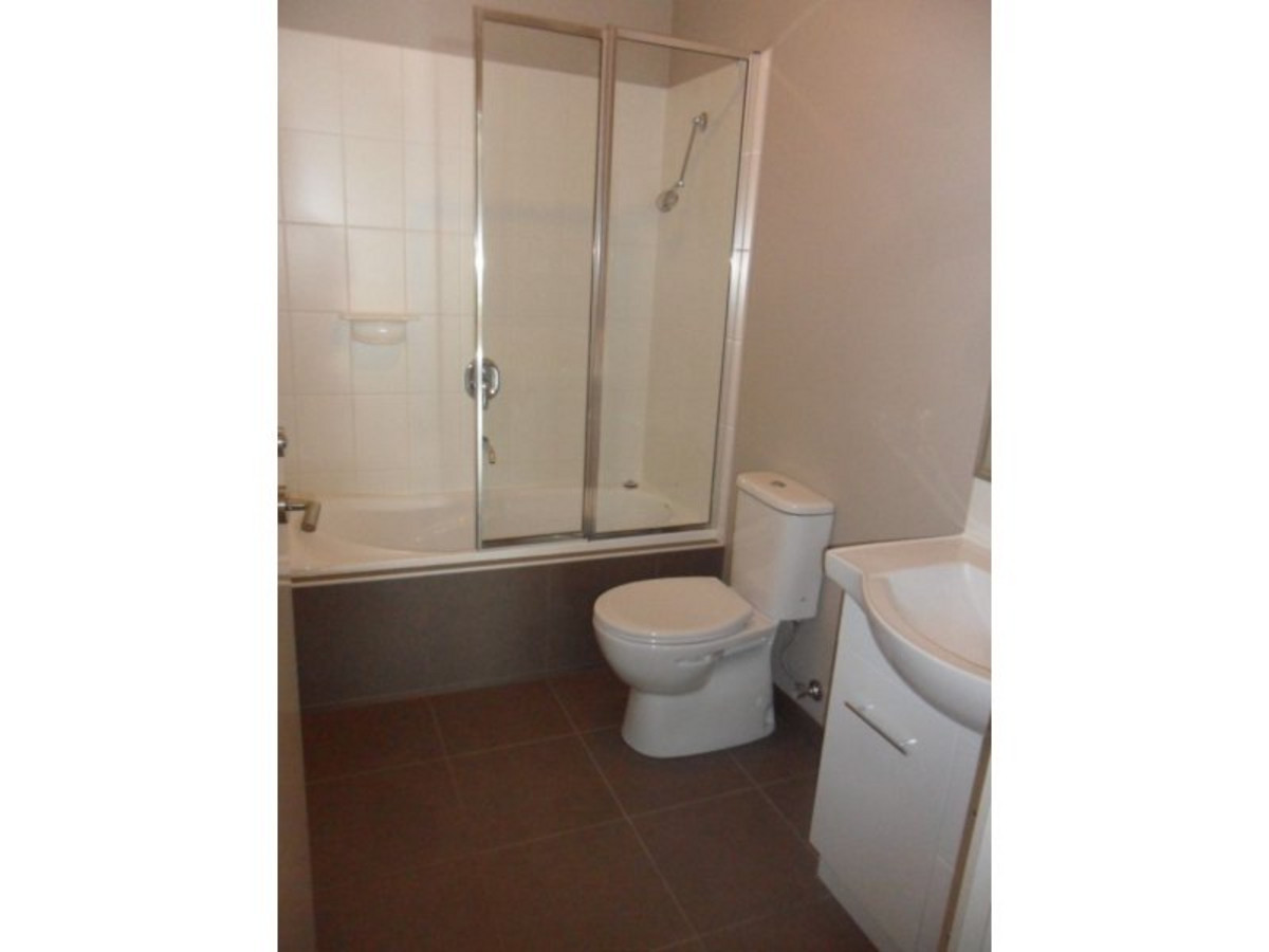 5 Hamilton Place, Mount Waverley, VIC, 3149, Morwell - Thumbnail 5