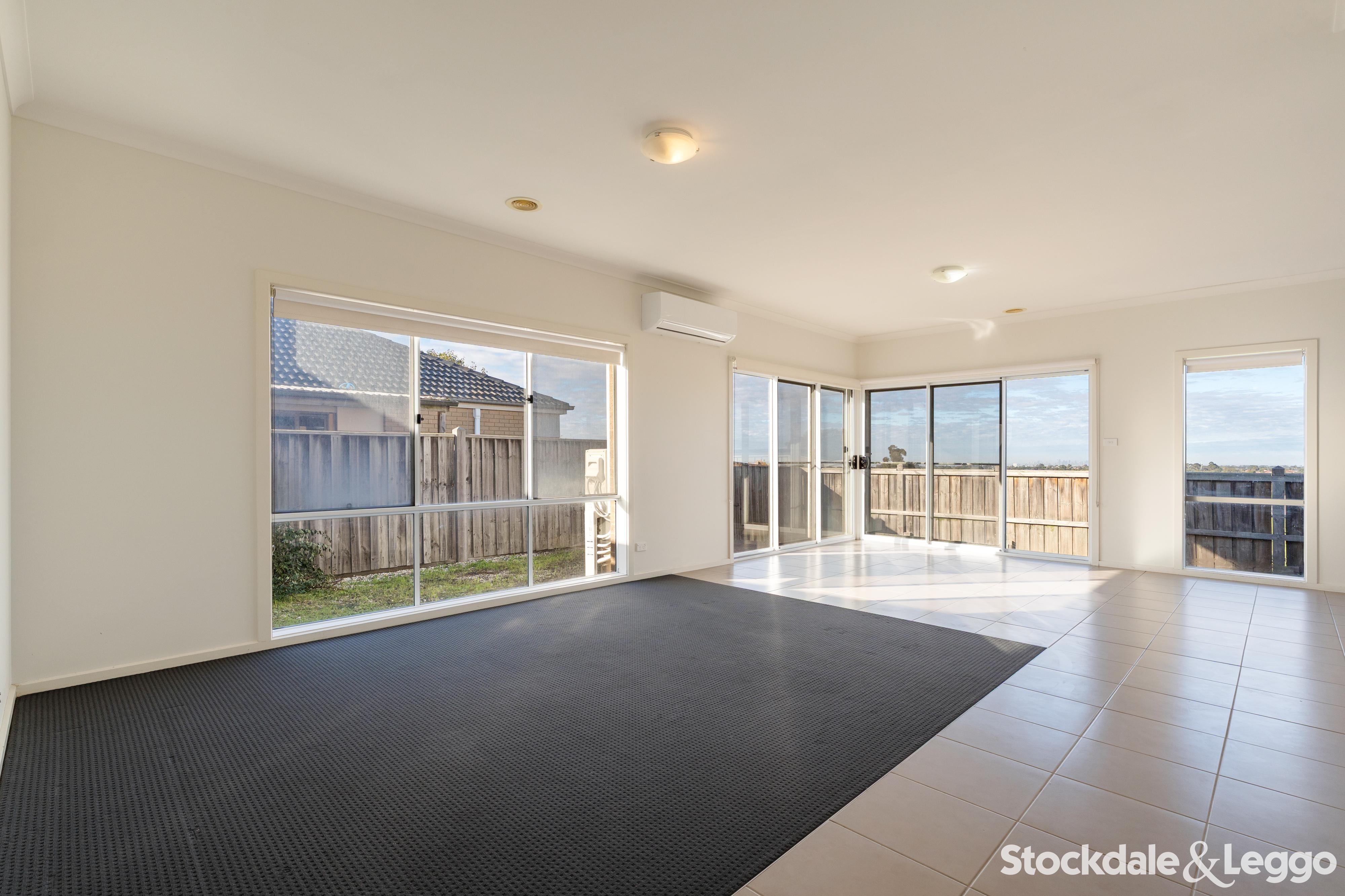 9 Royal Terrace, Craigieburn VIC, Craigieburn - Thumbnail 4