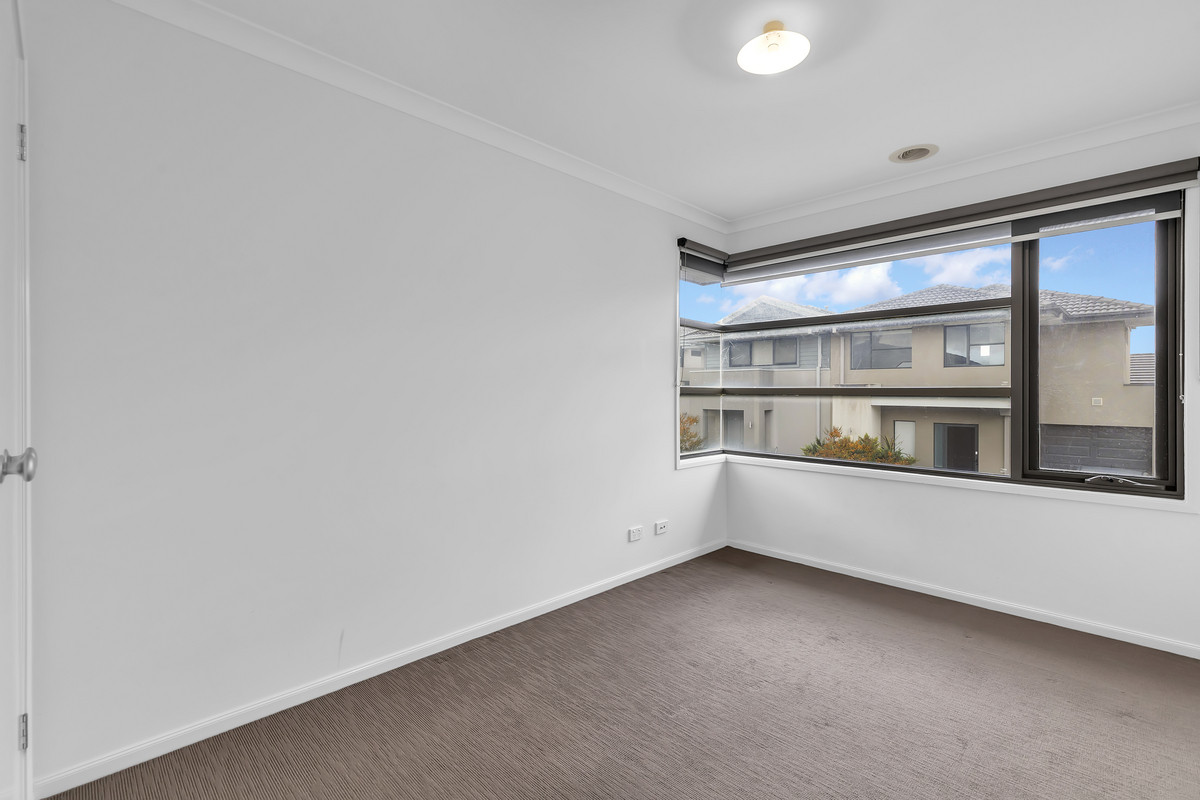 10 Eliot Avenue, Officer VIC 3809, Officer - Thumbnail 4