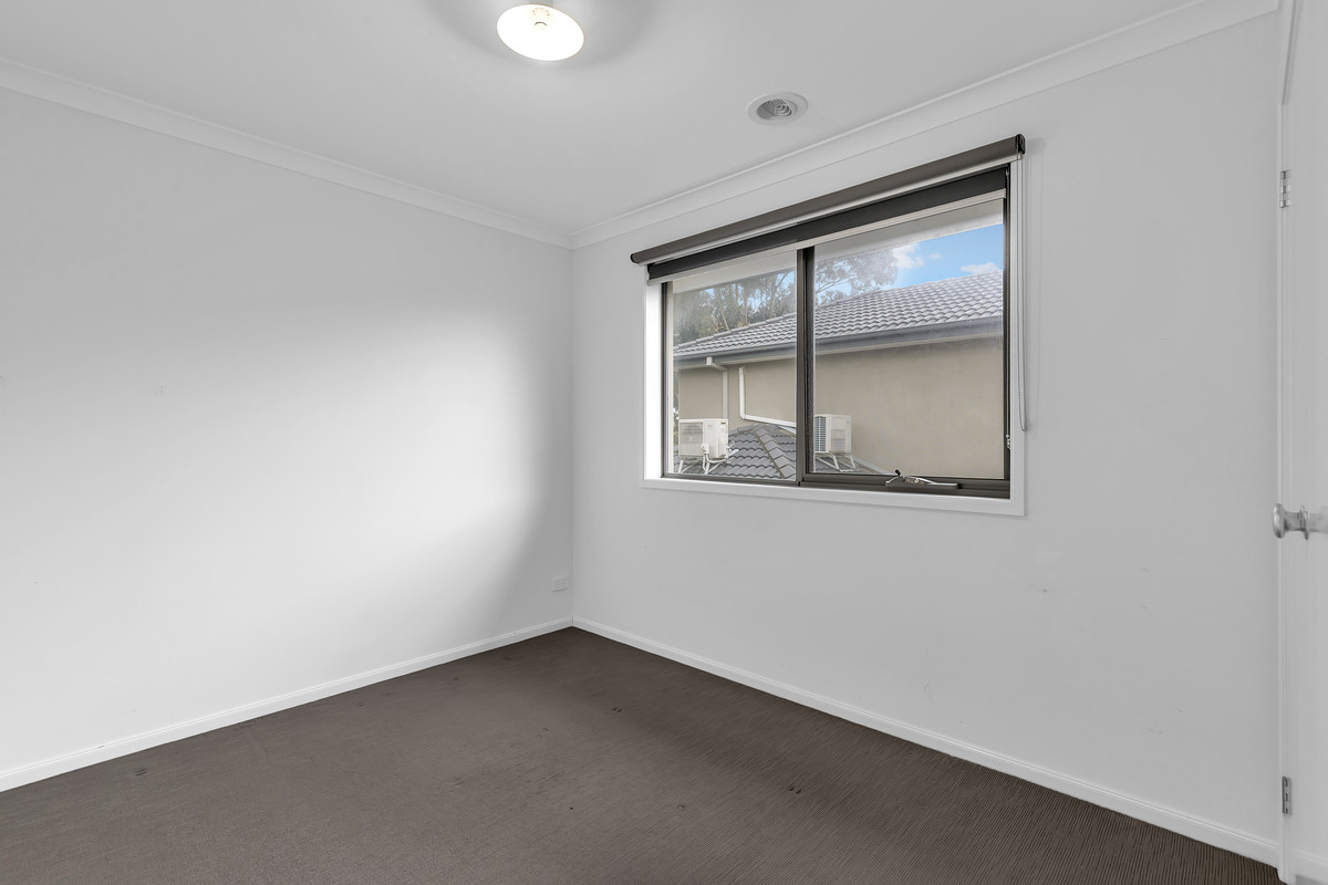 10 Eliot Avenue, Officer VIC 3809, Officer - Thumbnail 5